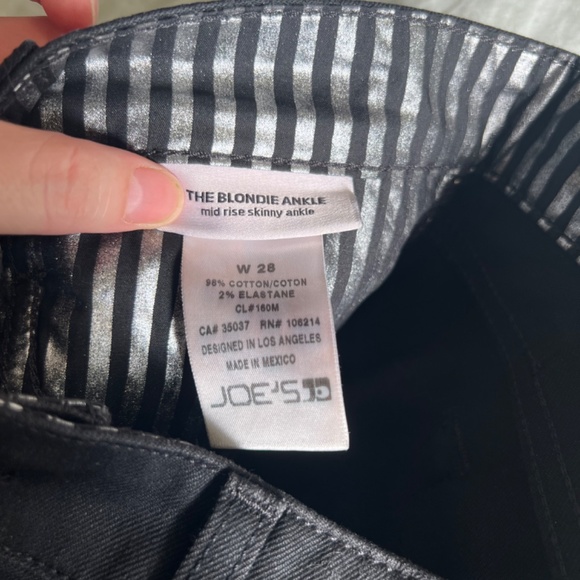 NWT Joe ‘s Jeans “the blondie” black cropped frayed hem size 28 - Picture 10 of 12